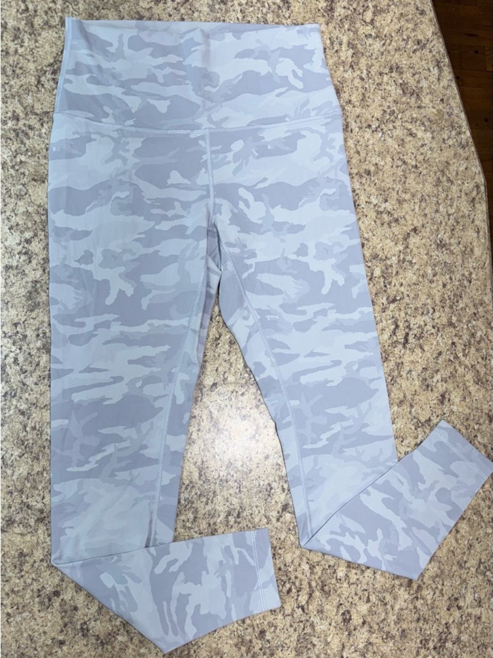 Lululemon Camp Wunder Under SmoothCover Tights Women’s 10 Large